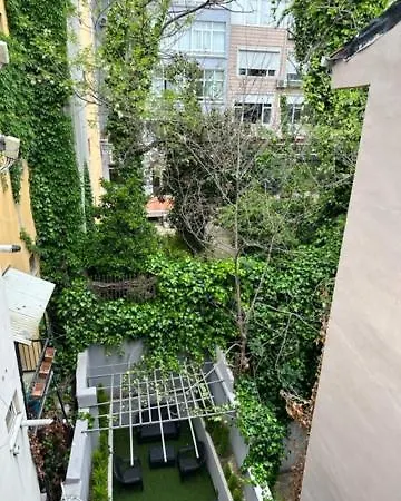 מלון Well House *